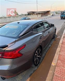 نيسان ماكسيما